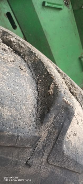 Шина 900/55 R32 б/в