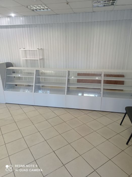 Вітрини,рецепшн,лави,ваги, холодильник