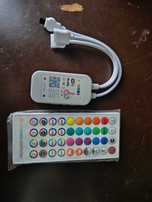 Controladores RGB inteligentes WiFi para fita Led com comando.