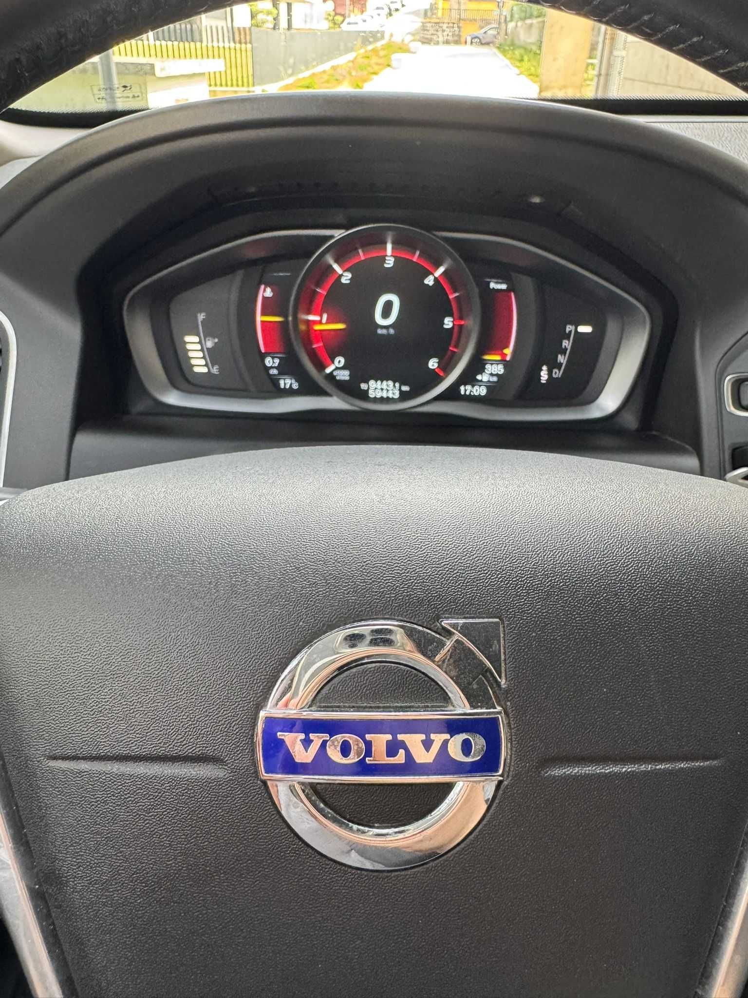 Volvo em estado novo!