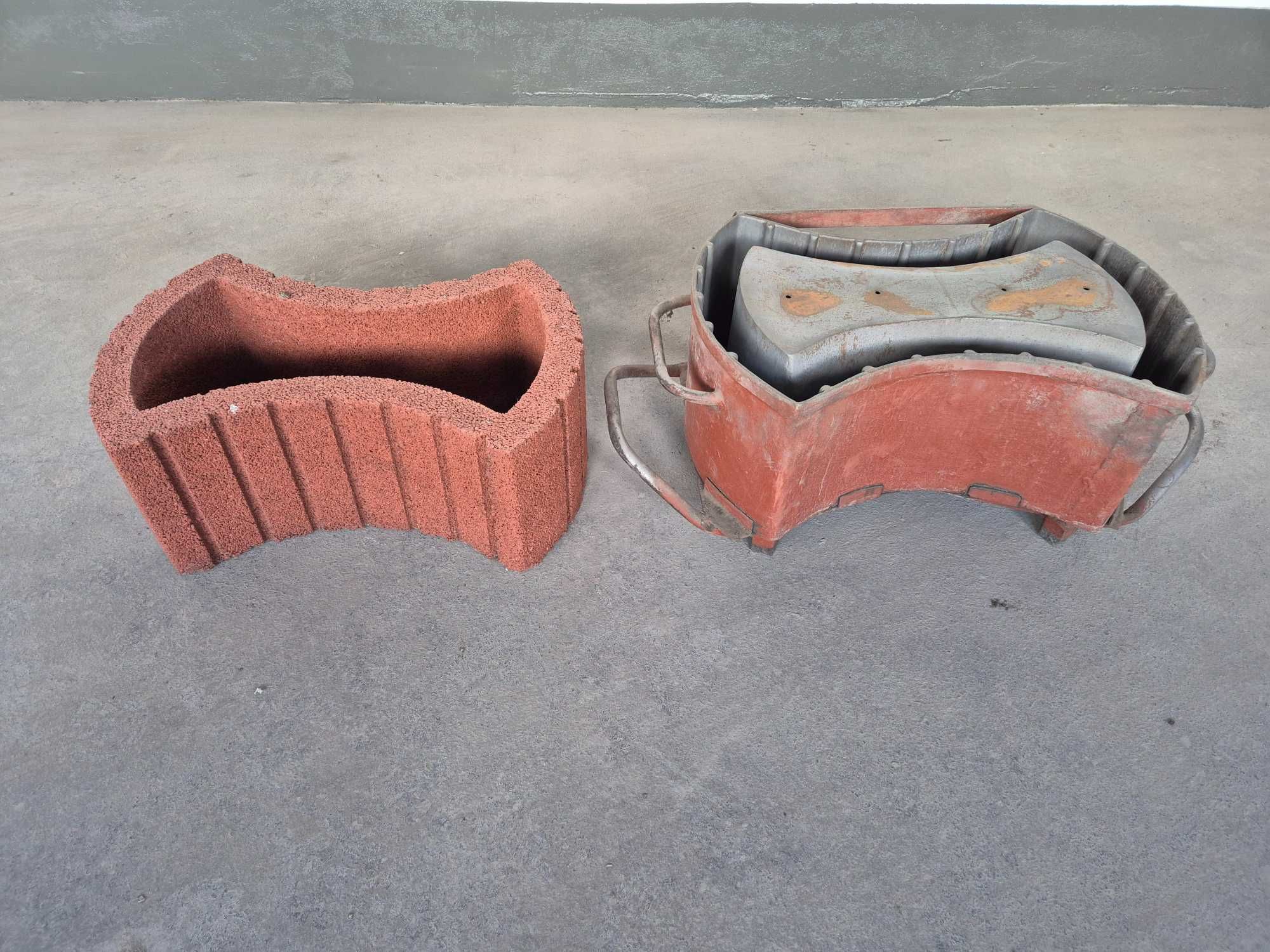 Forma do betonu na gazon ogrodowy, "ósemka", "nerka", "cukierek".