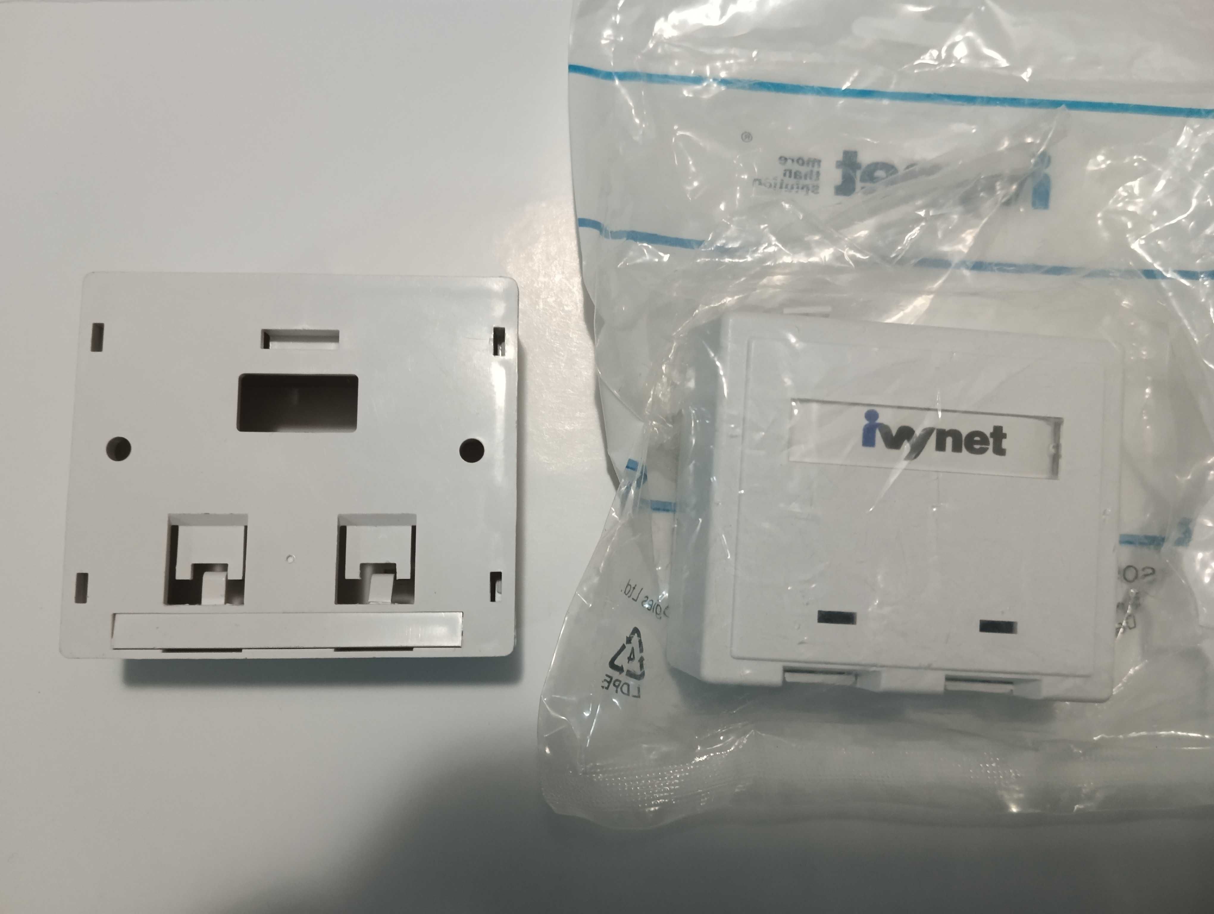 Розетка настенная с модулем RJ45 и без модуля