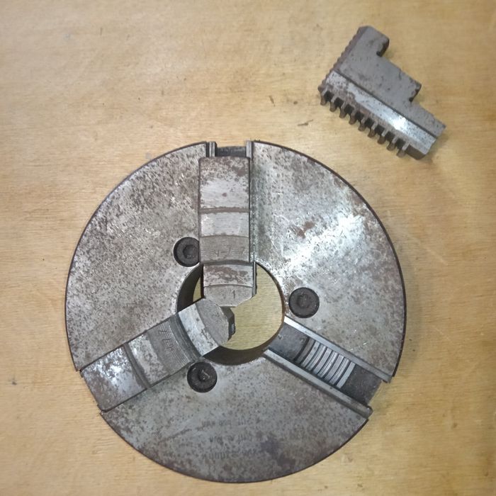 Продам токарный патрон