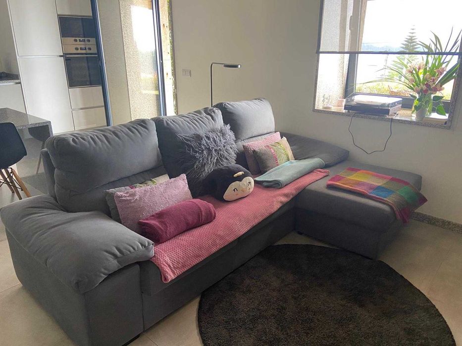 Vendo sofá chaise longue reversível cinza