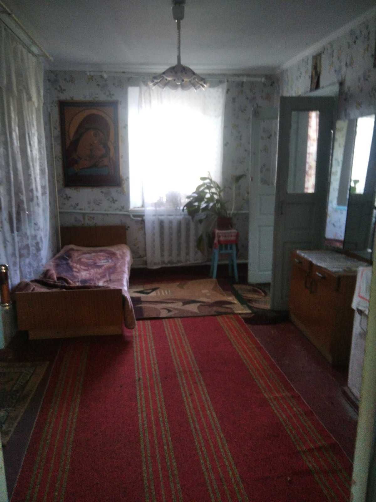 Будинок по вулиці Першотравнева