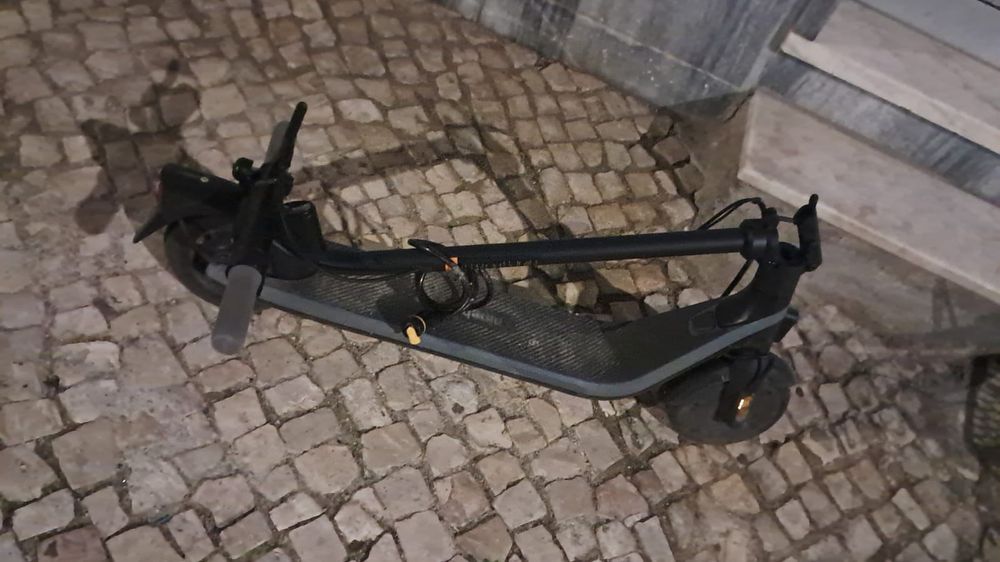 Trotinete Elétrica SEGWAY NINEBOT