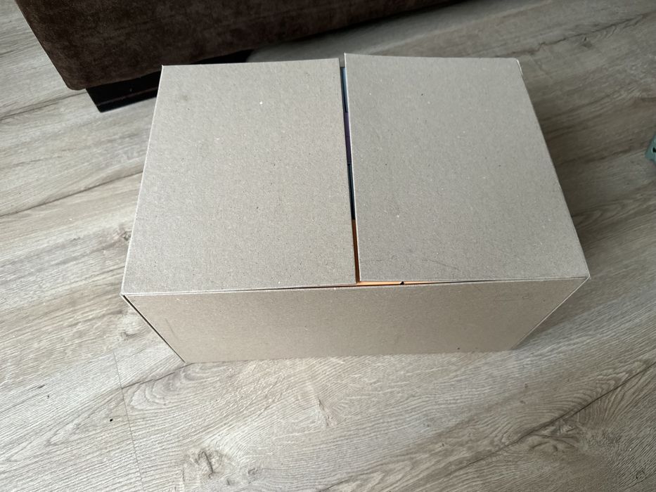 Grube kartonowe pudelko z szufladkami zalando