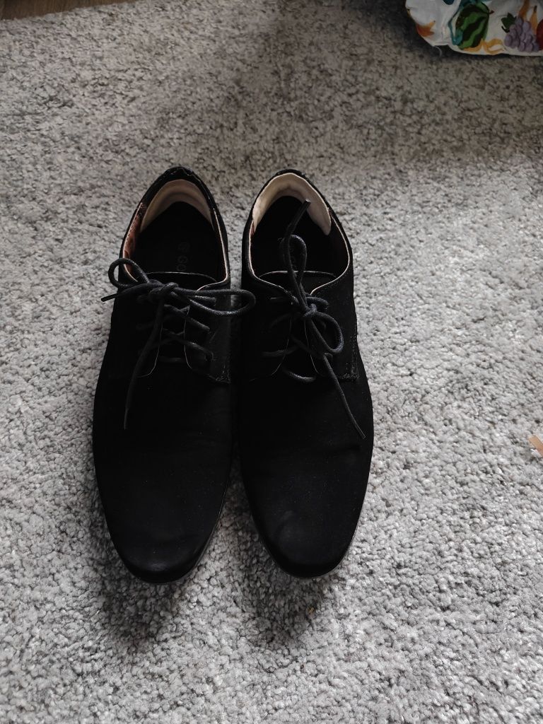 Buty zamszowe rozm 38