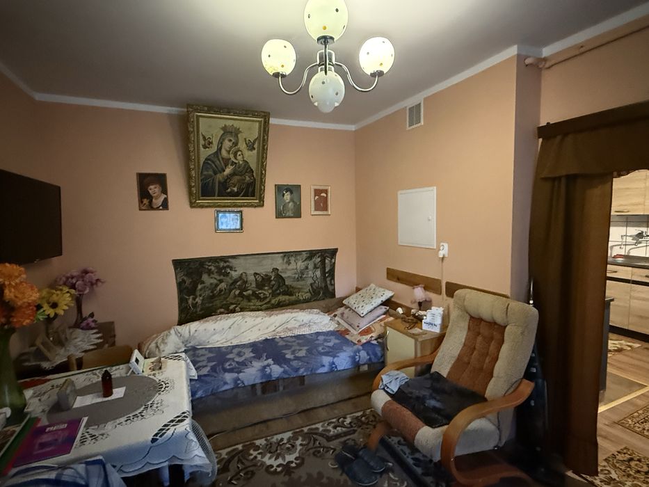 Dom 2 pokoje, kuchnia, łazienka 50m2 z dziwłka 0,62ha
