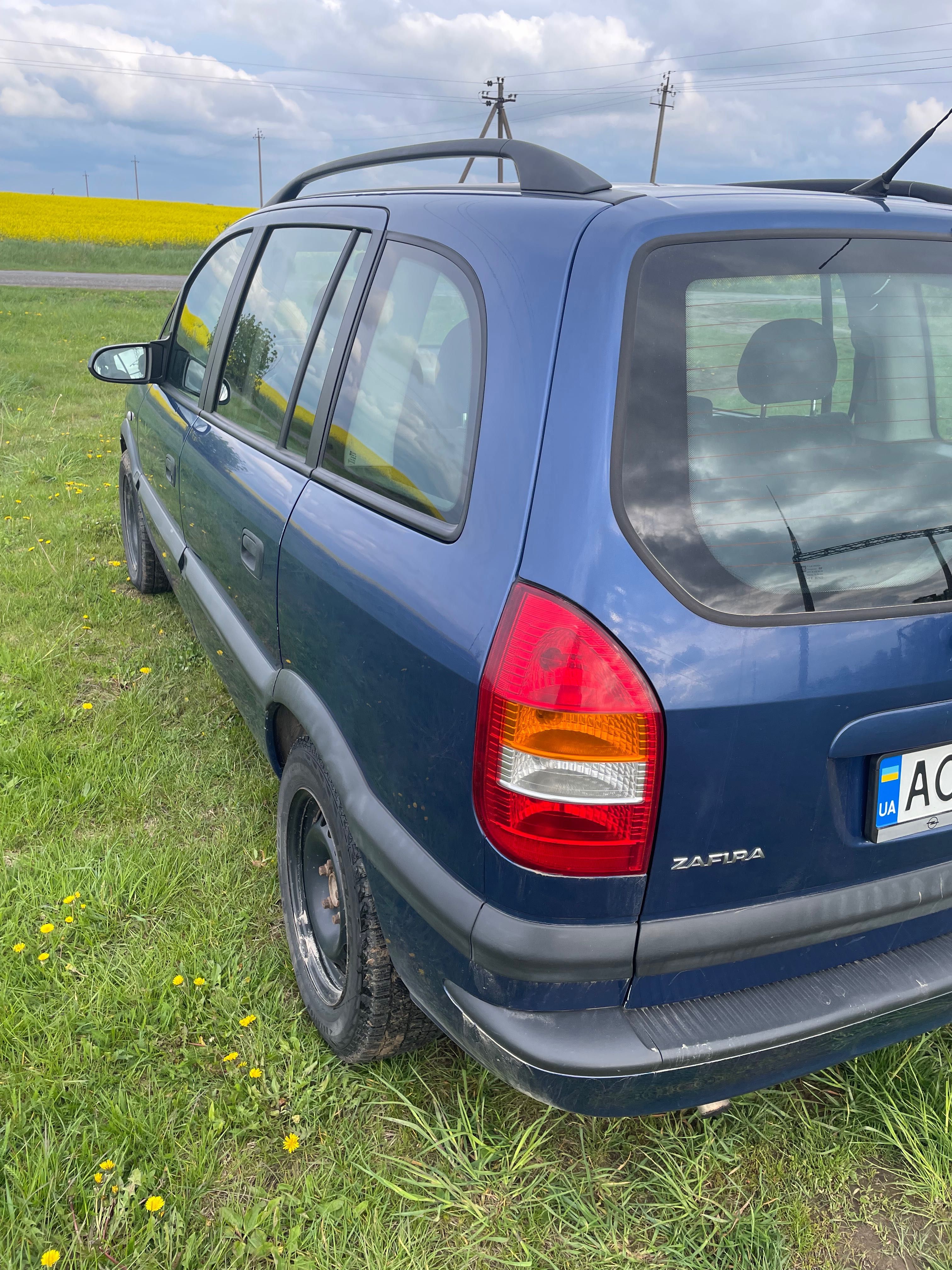 Opel Zafira a 2002 рік