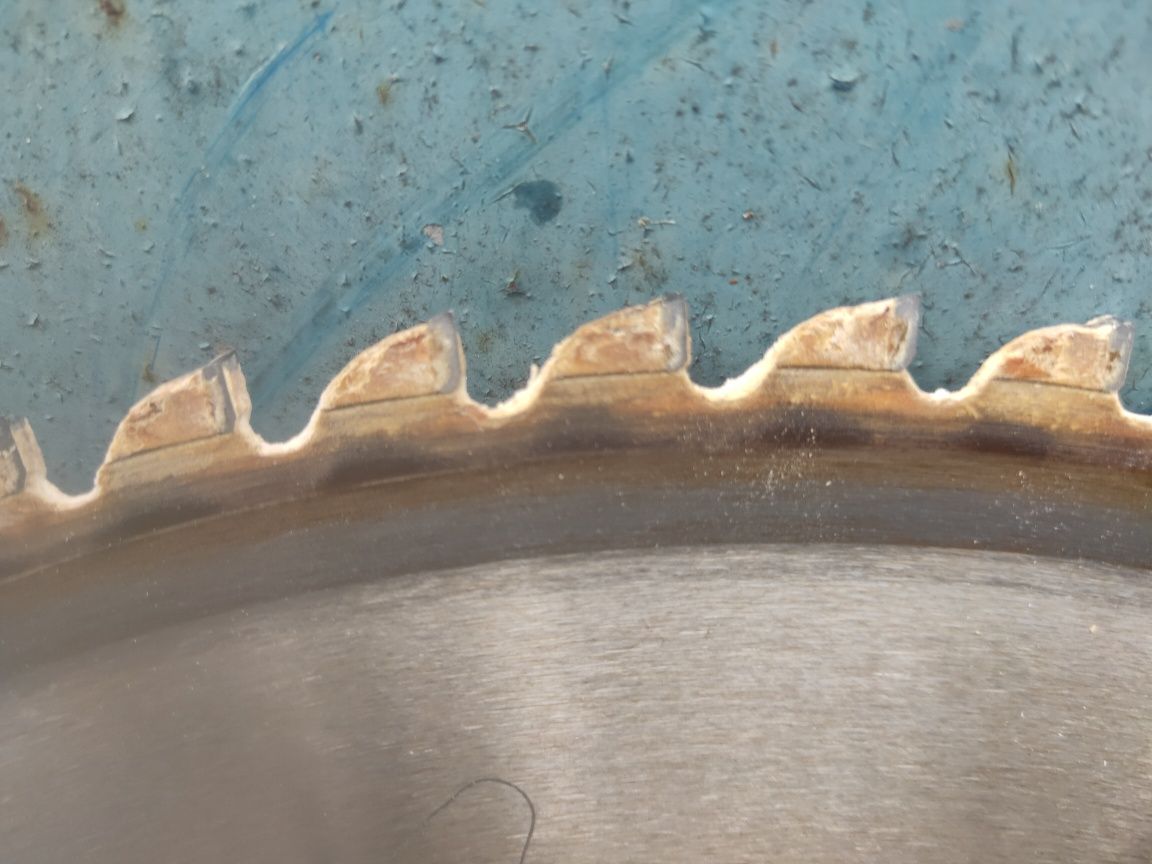 Диск по дереву 305*30 Makita