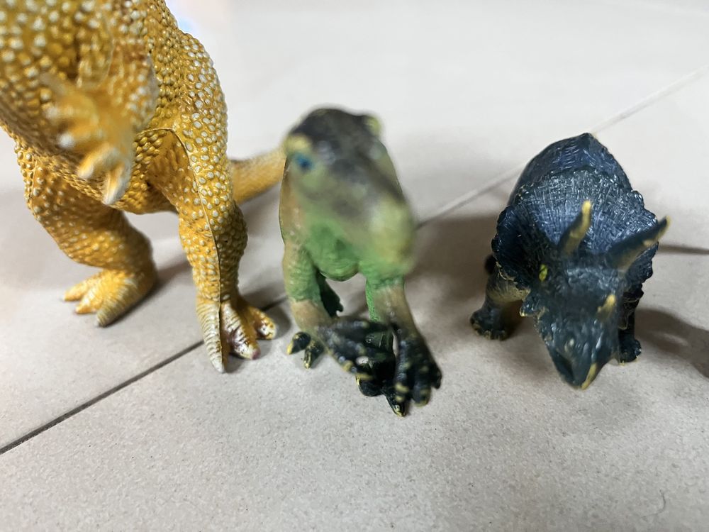 Figurki Dinozaury  4 szt.