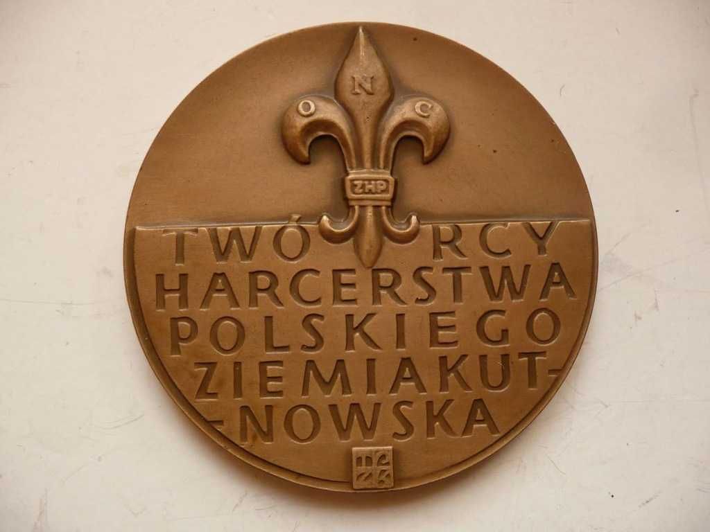 medal Andrzej Małkowski twórca harcerstwa