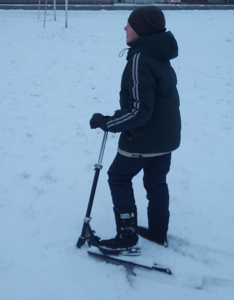 Снежный самокат с лыжами STIGA