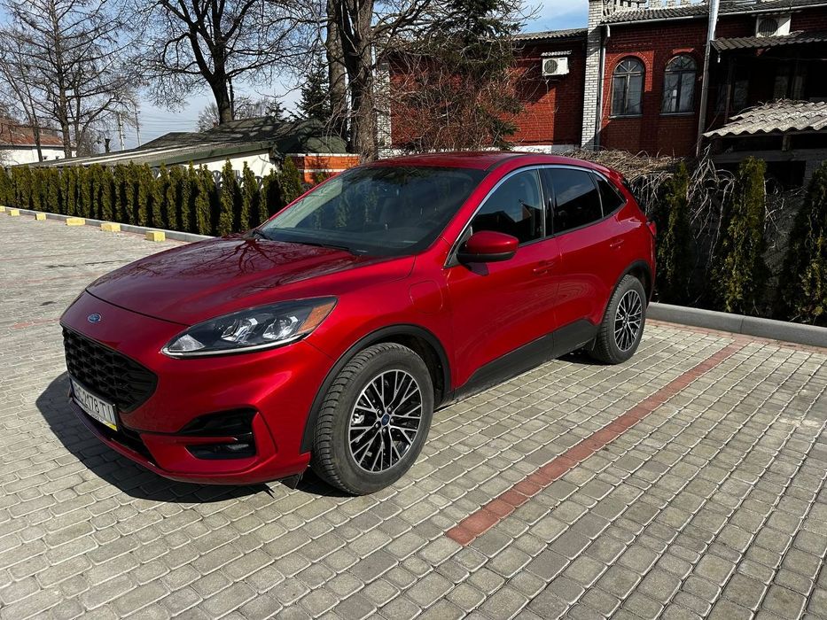 Ford Escape Plag-in hybrid, гібрид, плагін, підзаряджаємий форд ескейп