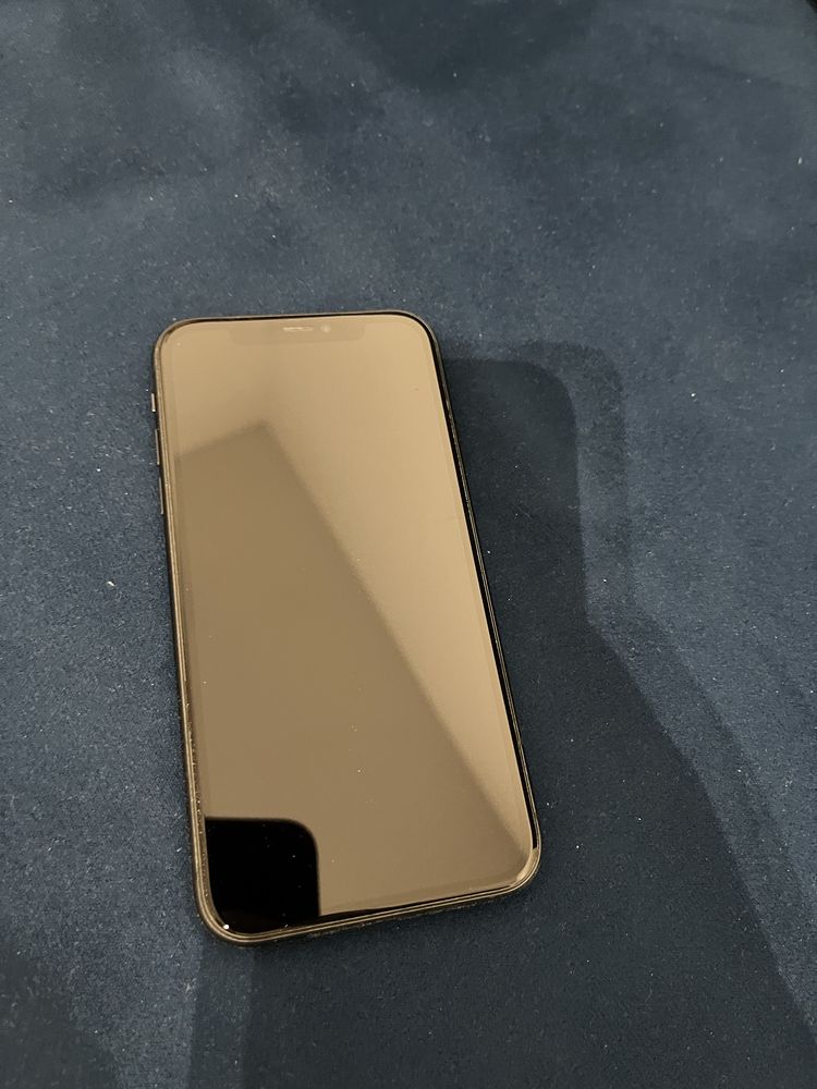 Witam. Mam do sprzedania iphone 11 w czarnum kolorze
