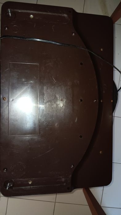 Órgão eléctrico Antonelli.