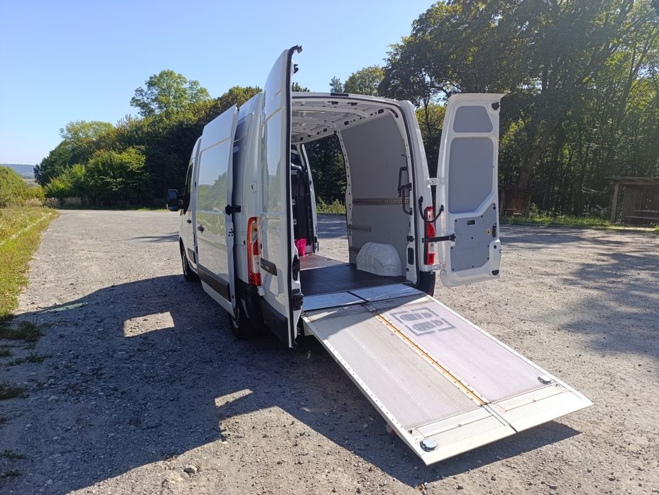 Продаю Рено мастер 21 рік в рідній фарбі