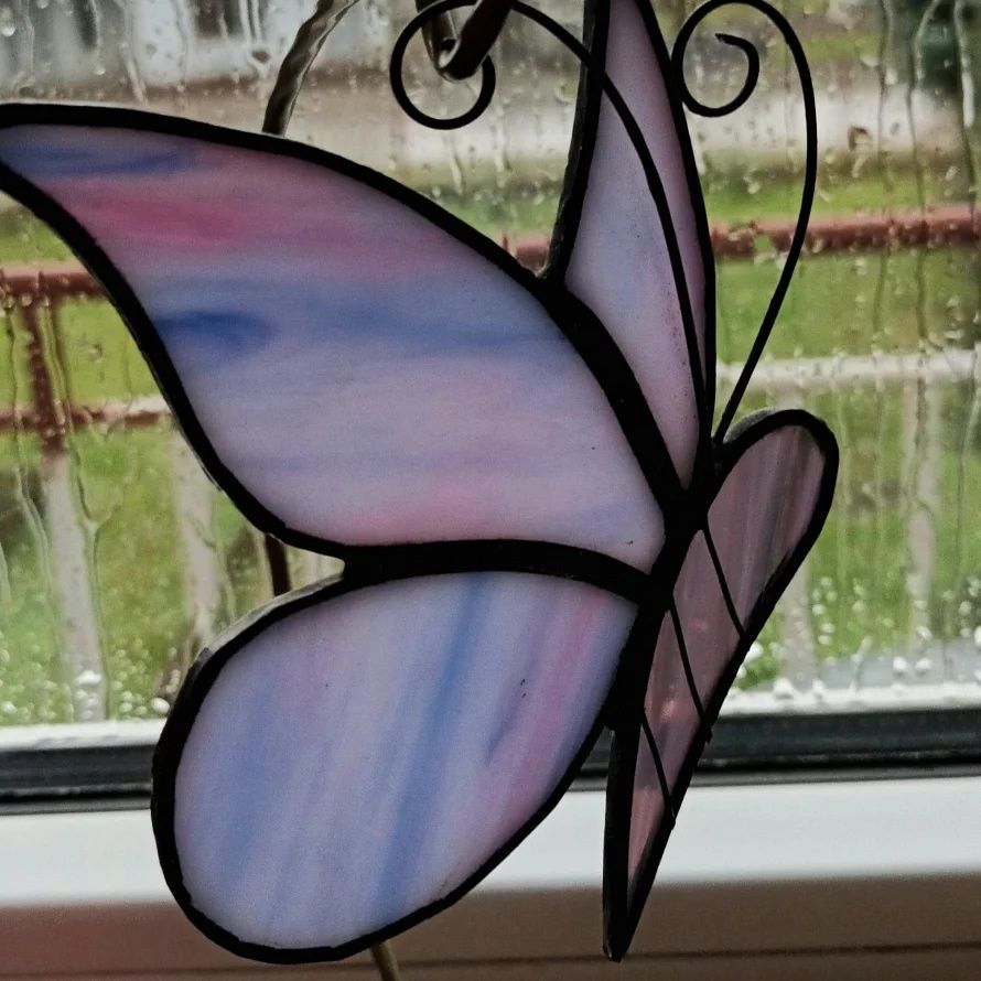 Witraż motyl zawieszka na okno