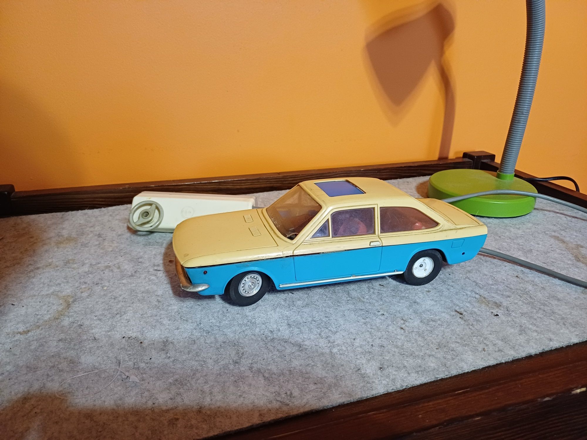 Fiat coupe na kablu ddr