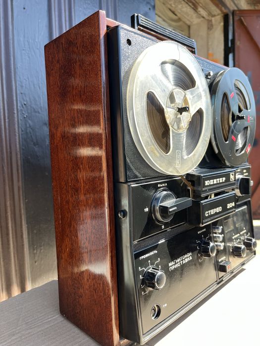 Магнитофон Юпитер - 204 !