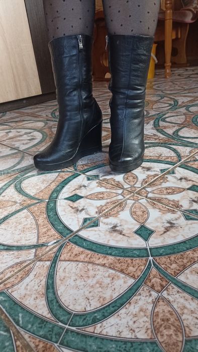 Шкіряні напів чобітки