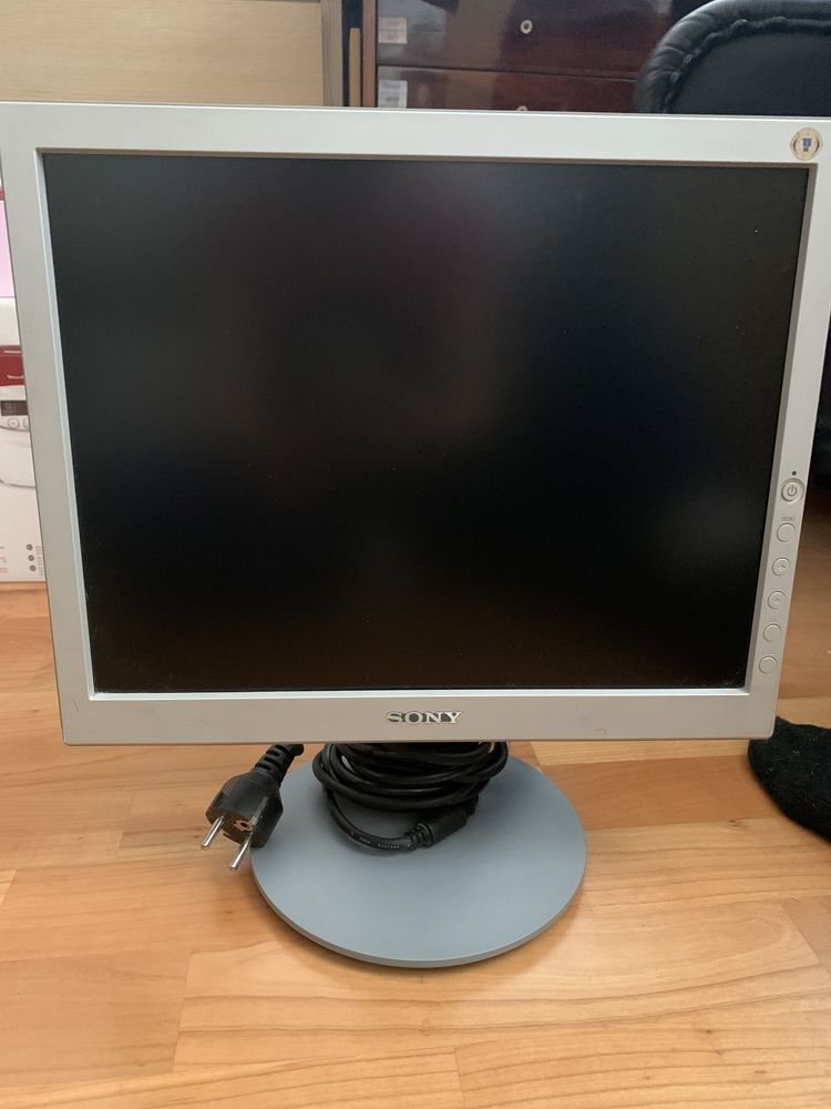 Монитор Sony SDM-S53