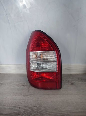 Lampa lewa tylna tył Opel Zafira A