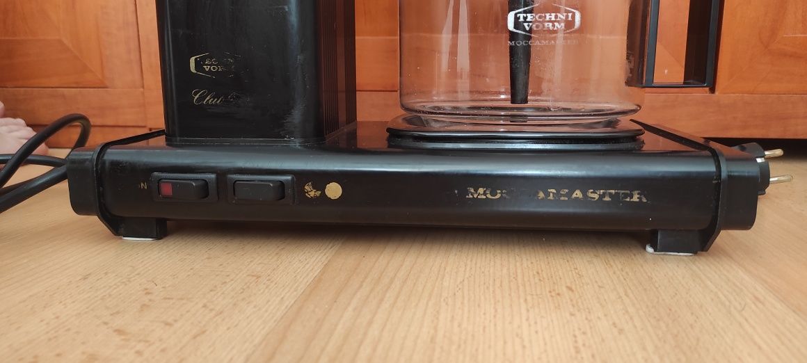 Ekspres ciśnieniowy przelewówy do kawy Moccamaster KB 741.66b