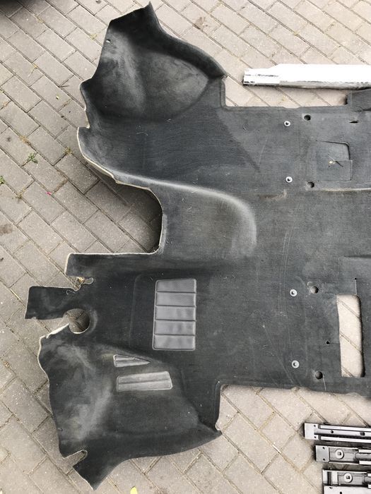 VW T5 T6 Multivan miękka podłoga pod szyny 2drzwi krótki