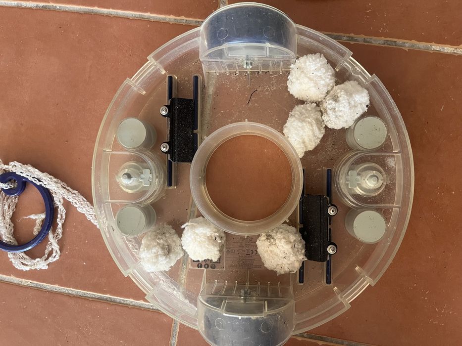 ROBOT limpa fundos piscina bateria rbr60 Wetrunner Gre