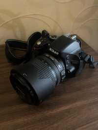 Nikon D5100 + 18-105