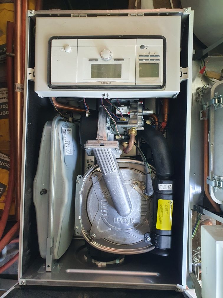 Piec gazowy Vaillant vc 146/5-5 R6 eco tec plus