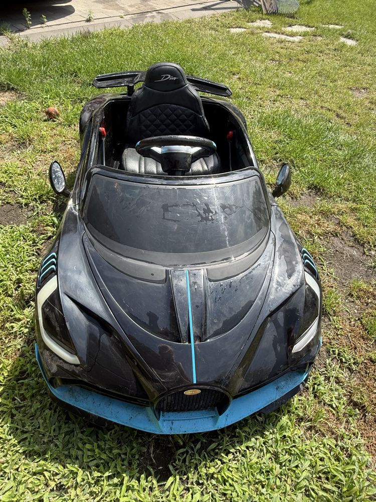 Auto na akumulator