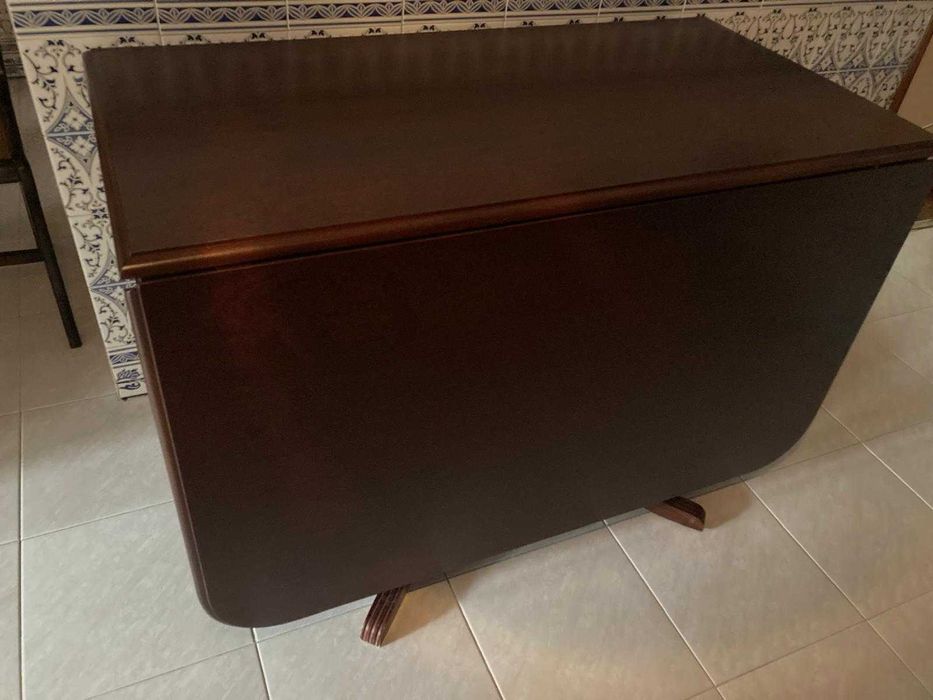 mesa de sala dobrável com gaveta, estilo holandês