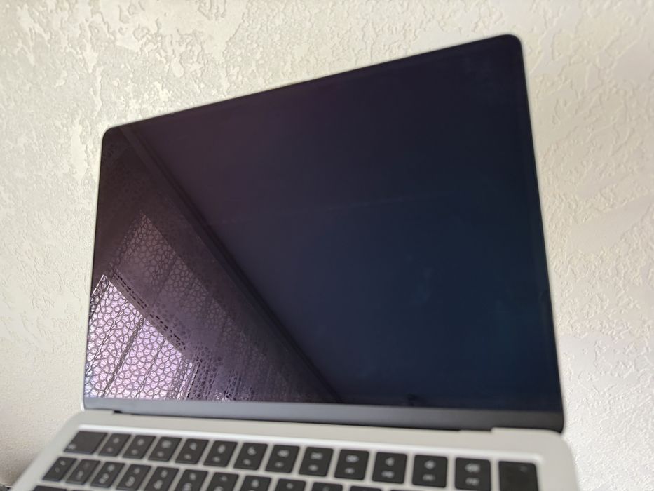 MacBook Air M2 13.6’ 2022 16Gb 1Tb A2681 Silver