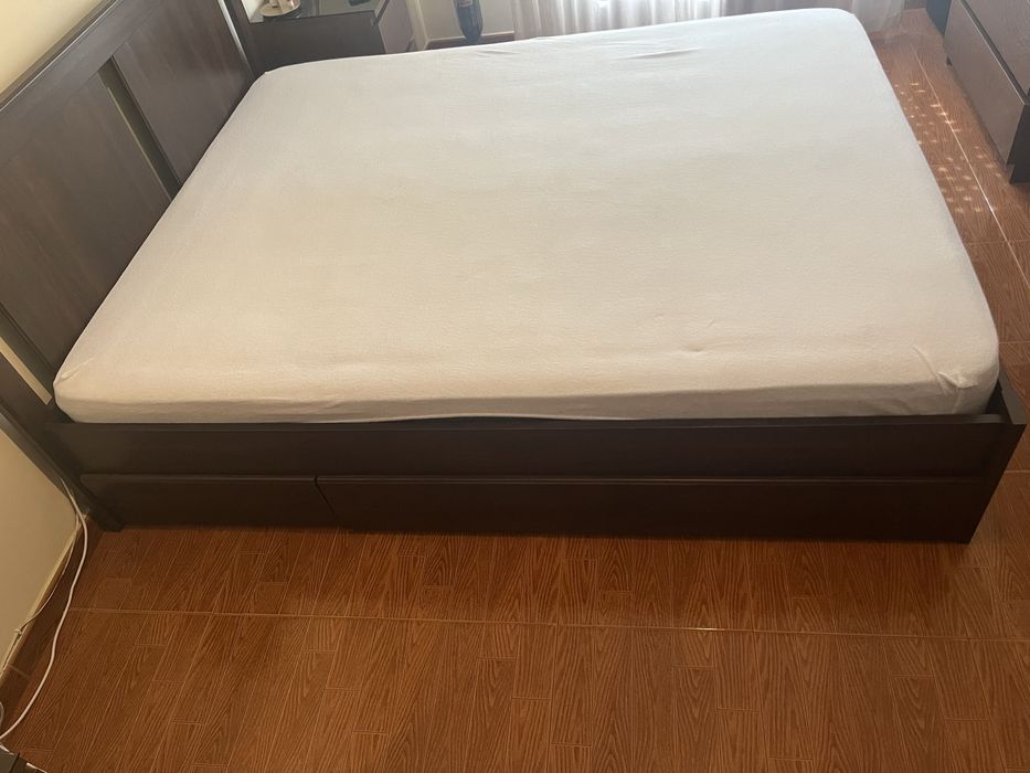 Cama Ikea SONGSAND Castanha
