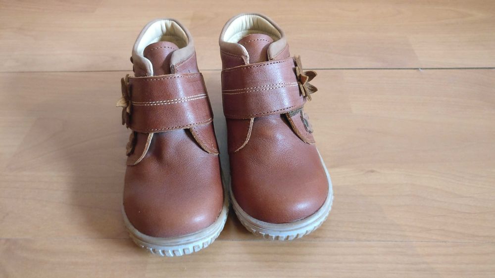Sapato-bota para menina T.24