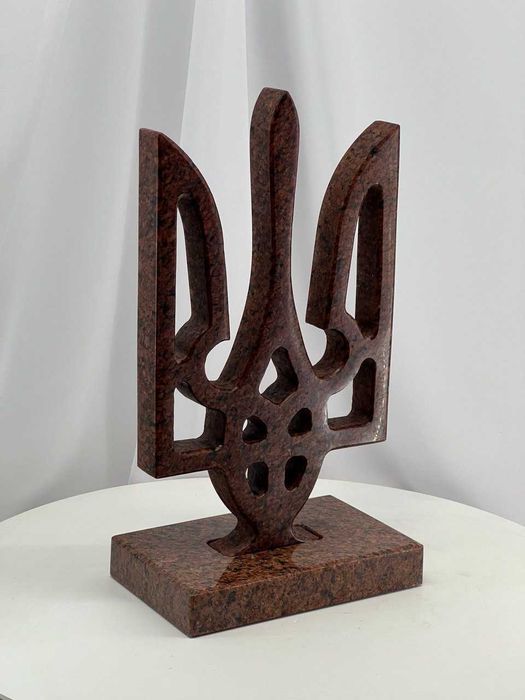 Виготовлення пам’ятників у Луцьку. Весною встановимо.