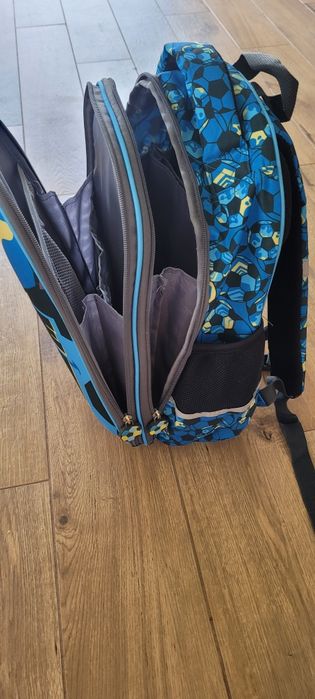 Plecak szkolny usztywniany