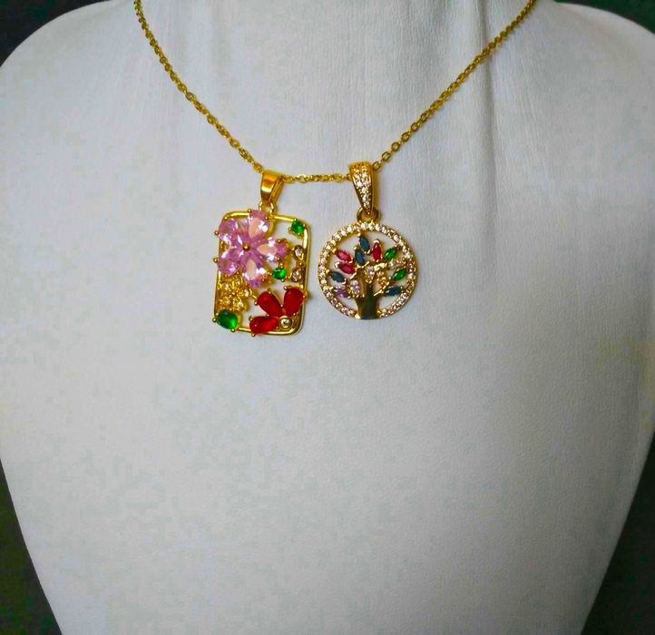 Colar Aço Dourado Arvore da Vida c/ Cristais Coloridos NOVO