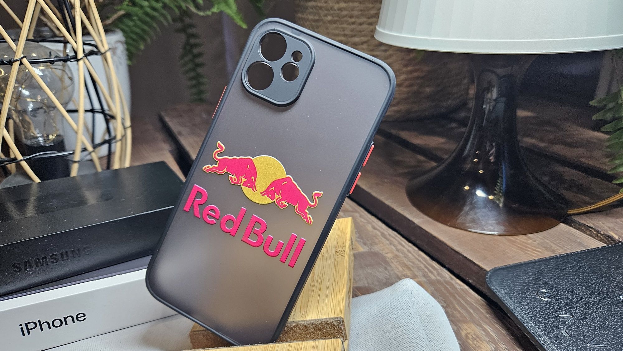 Etui Iphone 12 Red Bull