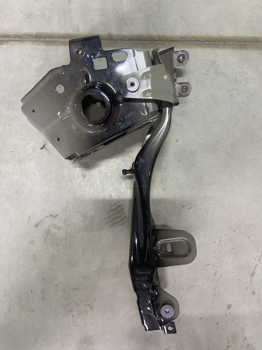 Кронштейн крила bmw ix i20 ліва права сторона кріплення ix