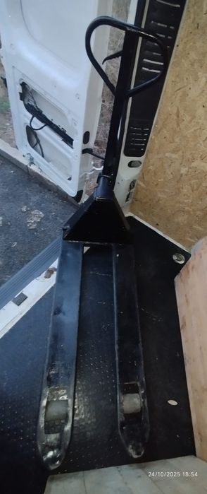 Porta paletes em bom estado
