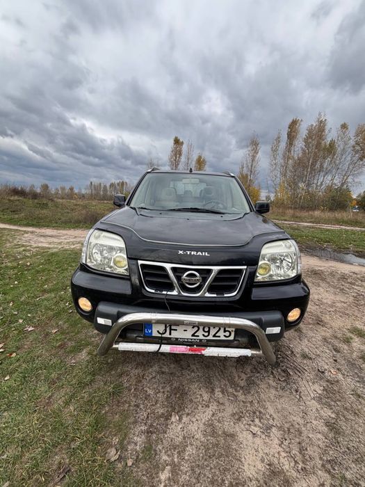 Nissan X-trail 2.2 дизель механика