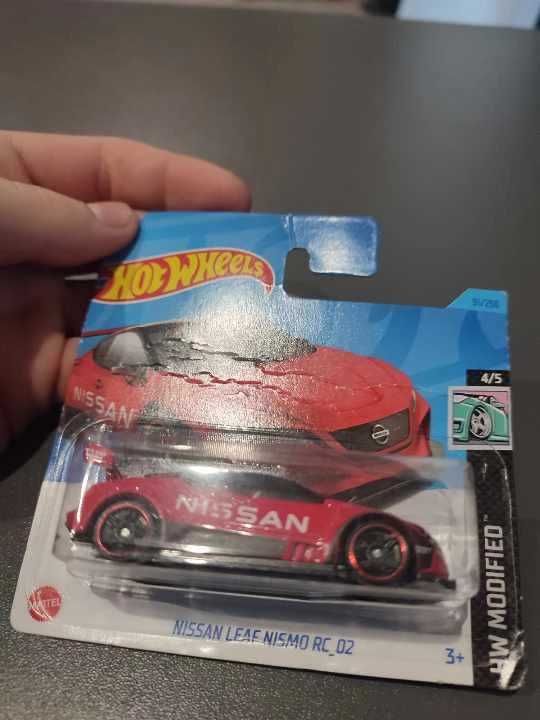 Hot Wheels Nissan Leaf Nismo RC_02