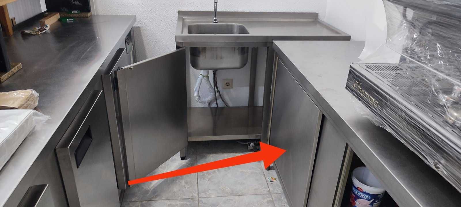 Mesa INOX. Móveis para balcão de bar.
