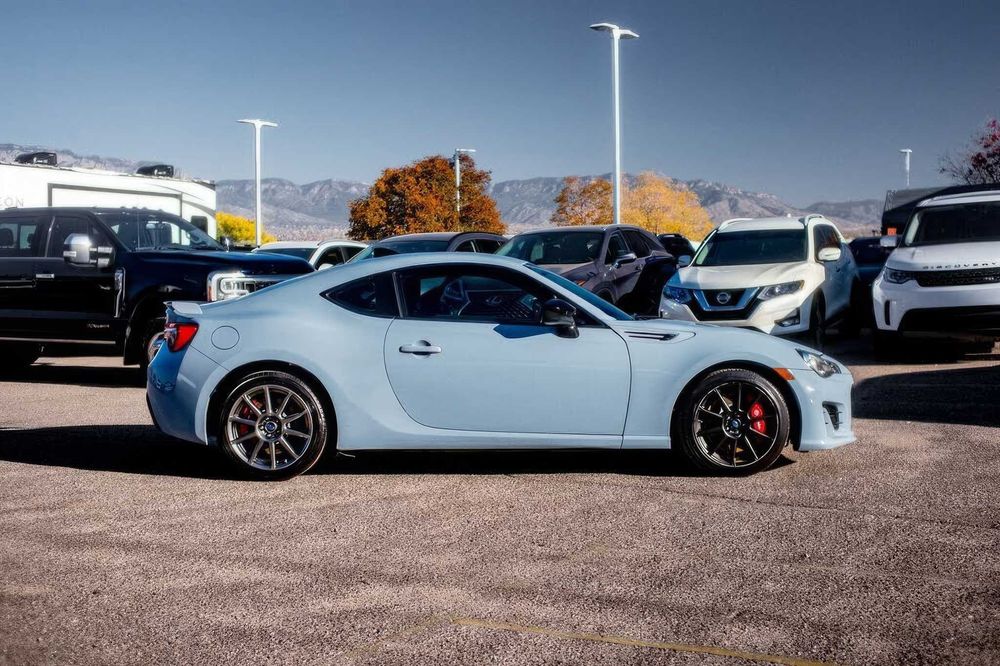 Subaru BRZ      2019