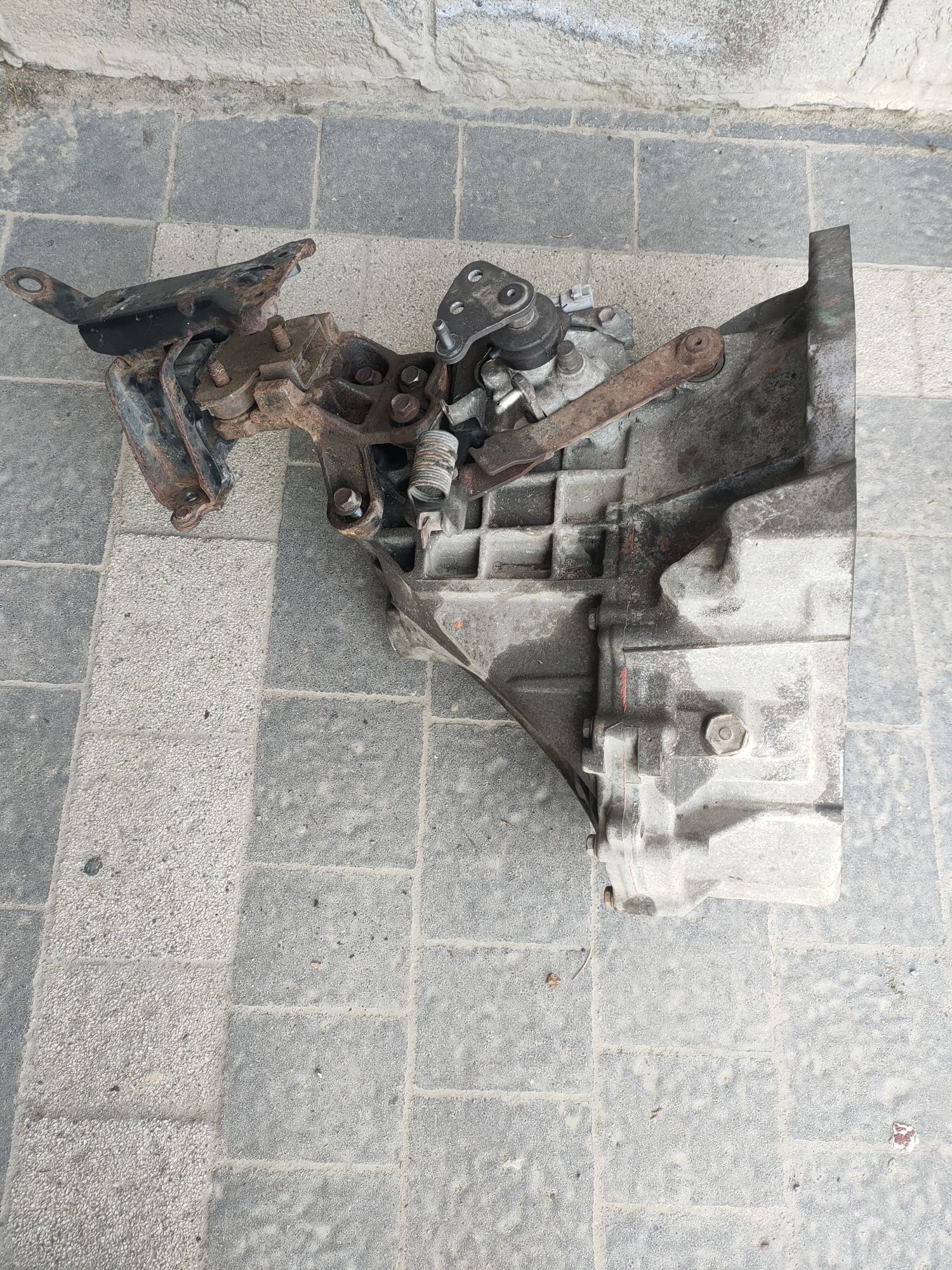 Skrzynia biegów manualna toyota Aigo 1