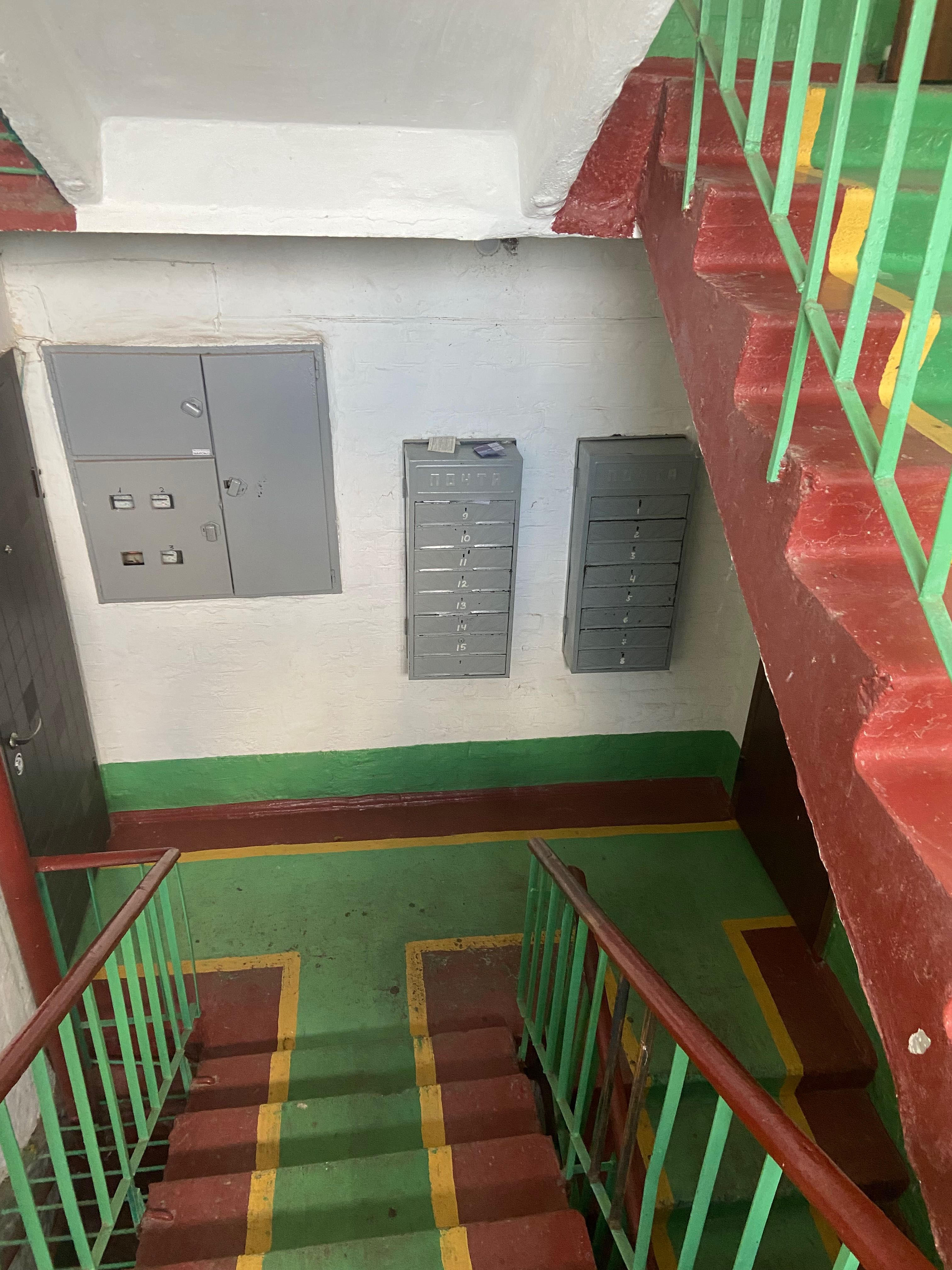 Продам 1к квартиру, 2 поверх - 35.5м2, м.Сміла, вул.Б.Хмельницького.